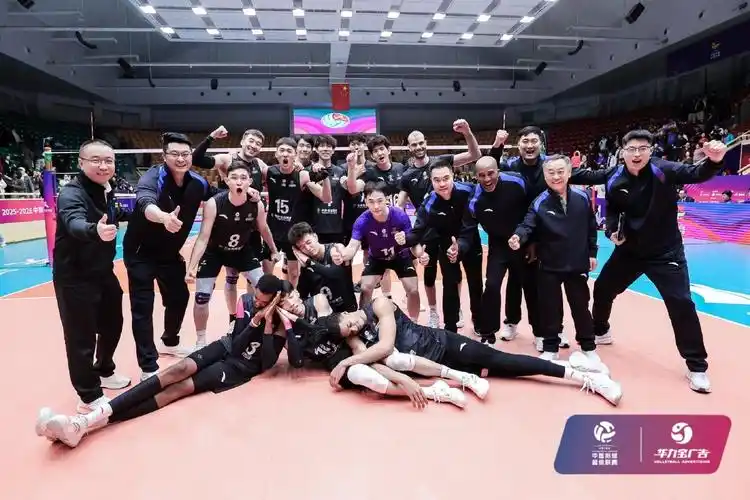 欧冠对决：拜仁慕尼黑 VS 勒沃库森